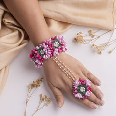 Saba Leher floral jewellery set hathphool