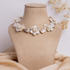 Kori floral jewellery set necklace