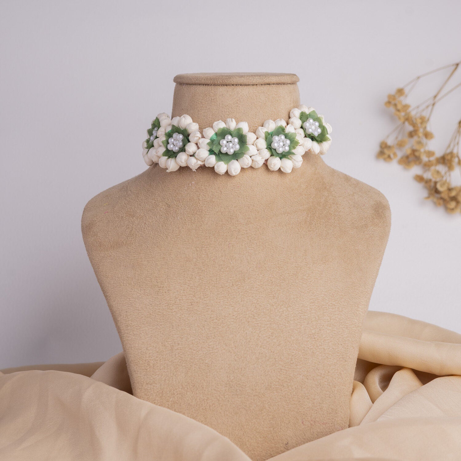 Innayat floral jewellery set necklace