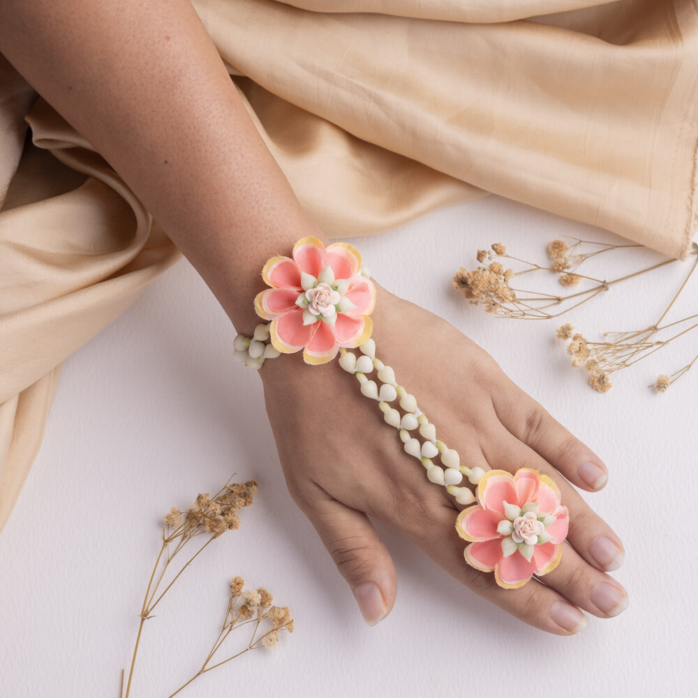 Gulshaah floral jewellery set hathphool