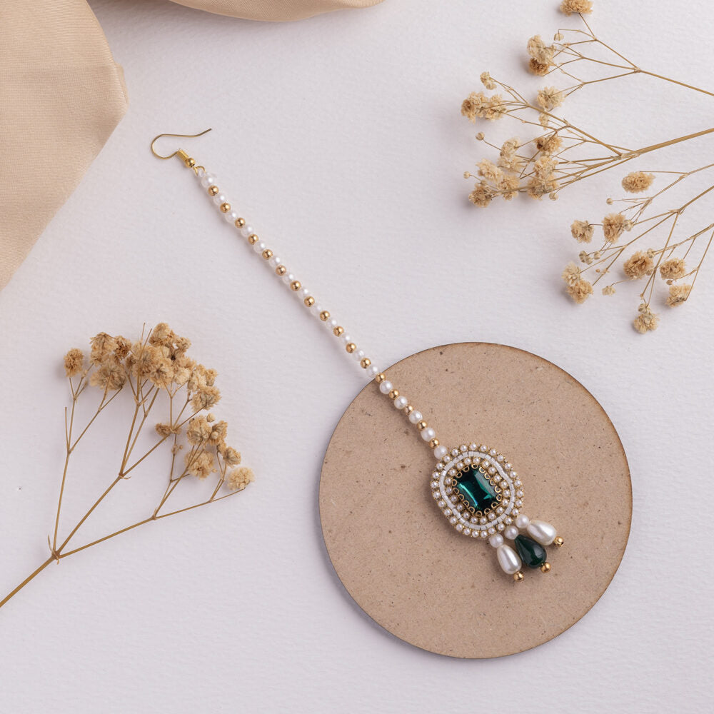 Khwabeeda floral jewellery set tikka