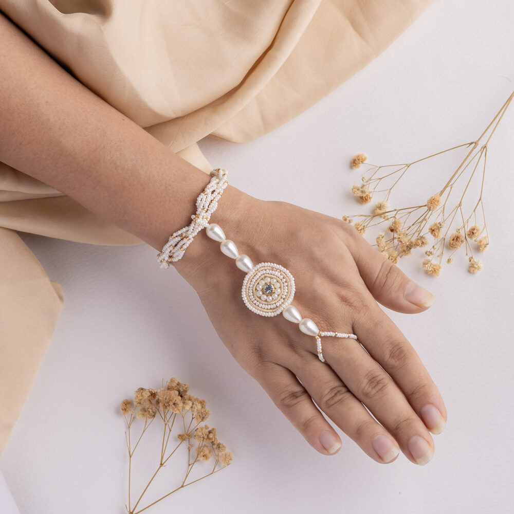 Mukta floral jewellery set hathphool