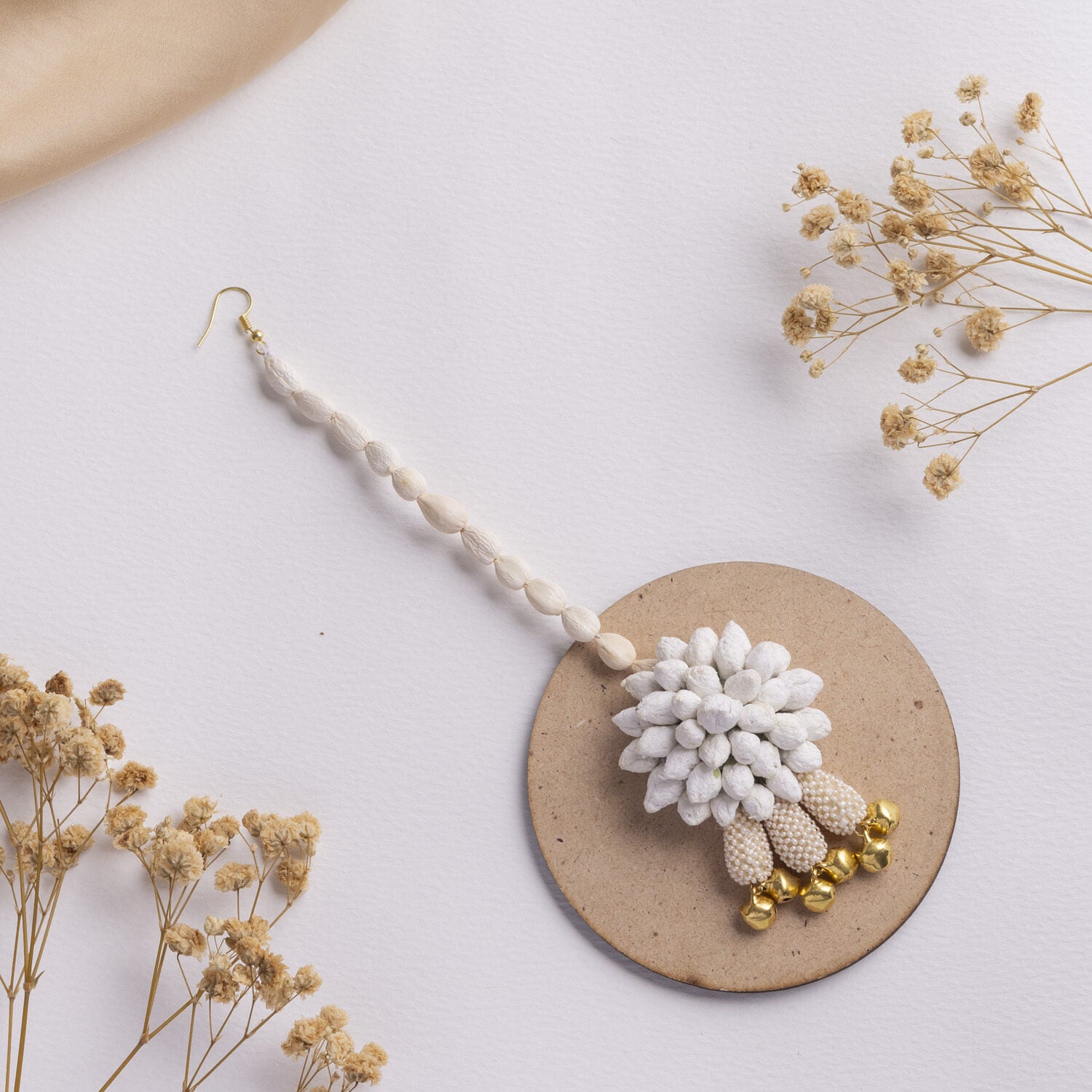 Khisht floral jewellery set tikka
