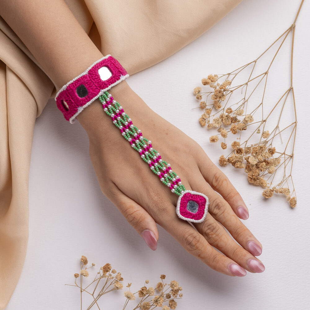 Aaeena floral jewellery set hathphool