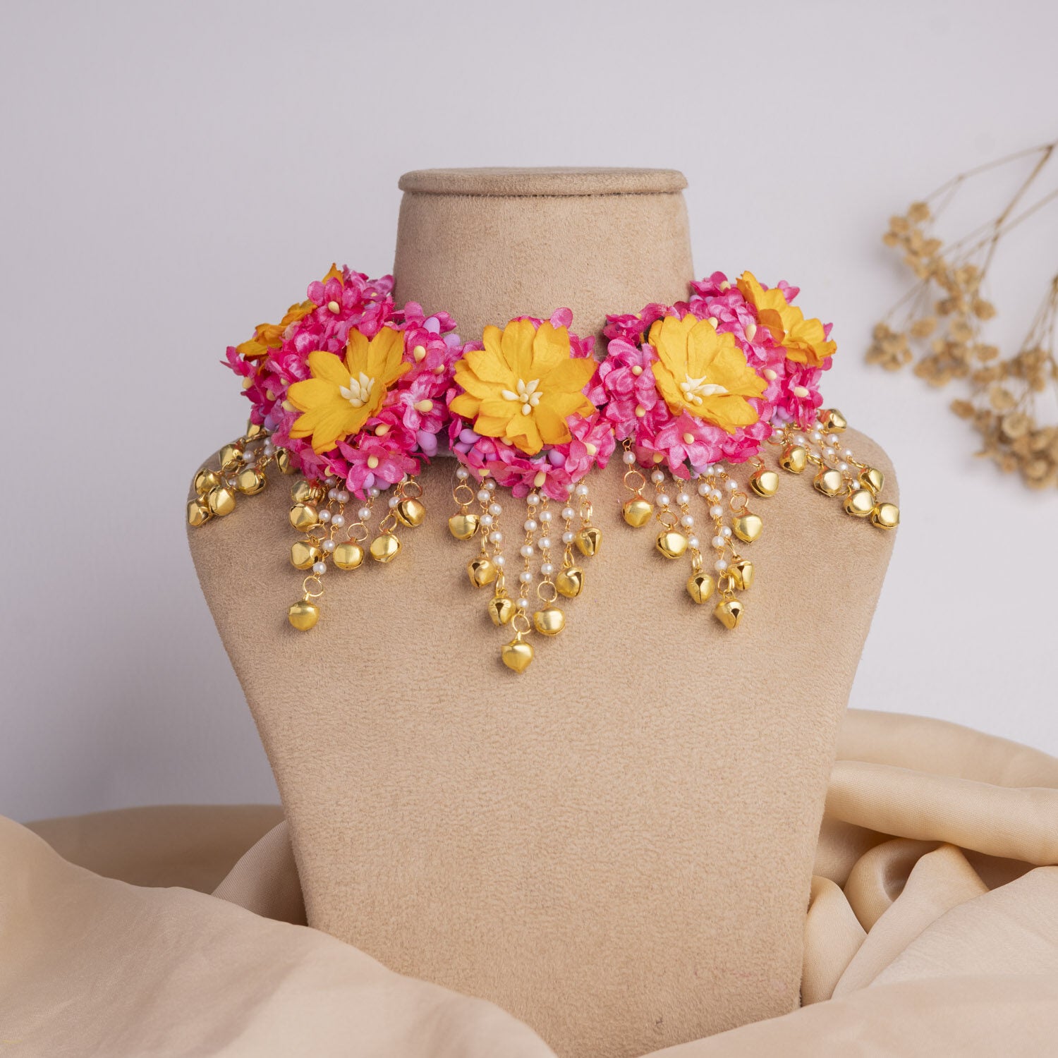 Mayassar floral jewellery set necklace