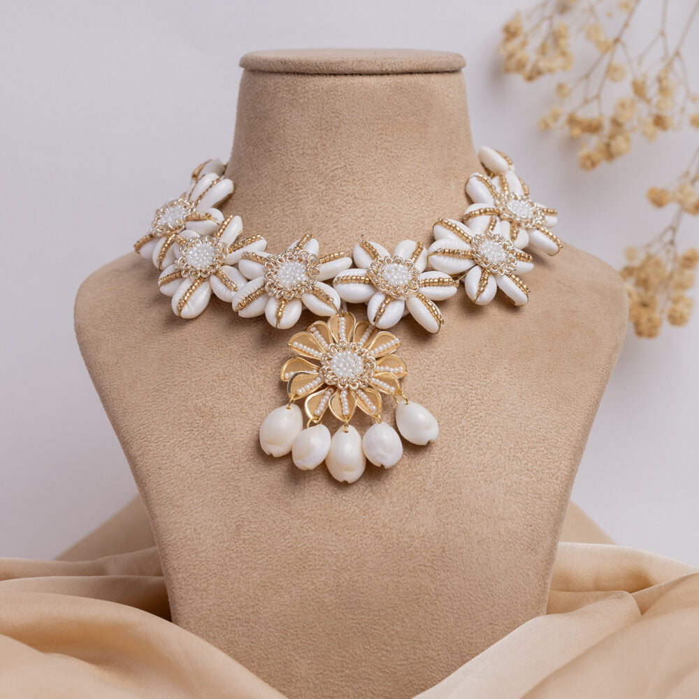 Nazakat floral jewellery set necklace