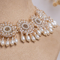Paakiza floral jewellery set necklace detail