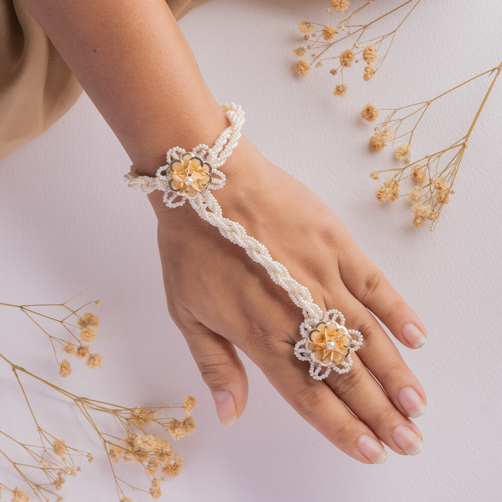 Phoolwaari floral jewellery set hathphool