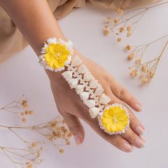 Aabha floral jewellery set hathphool