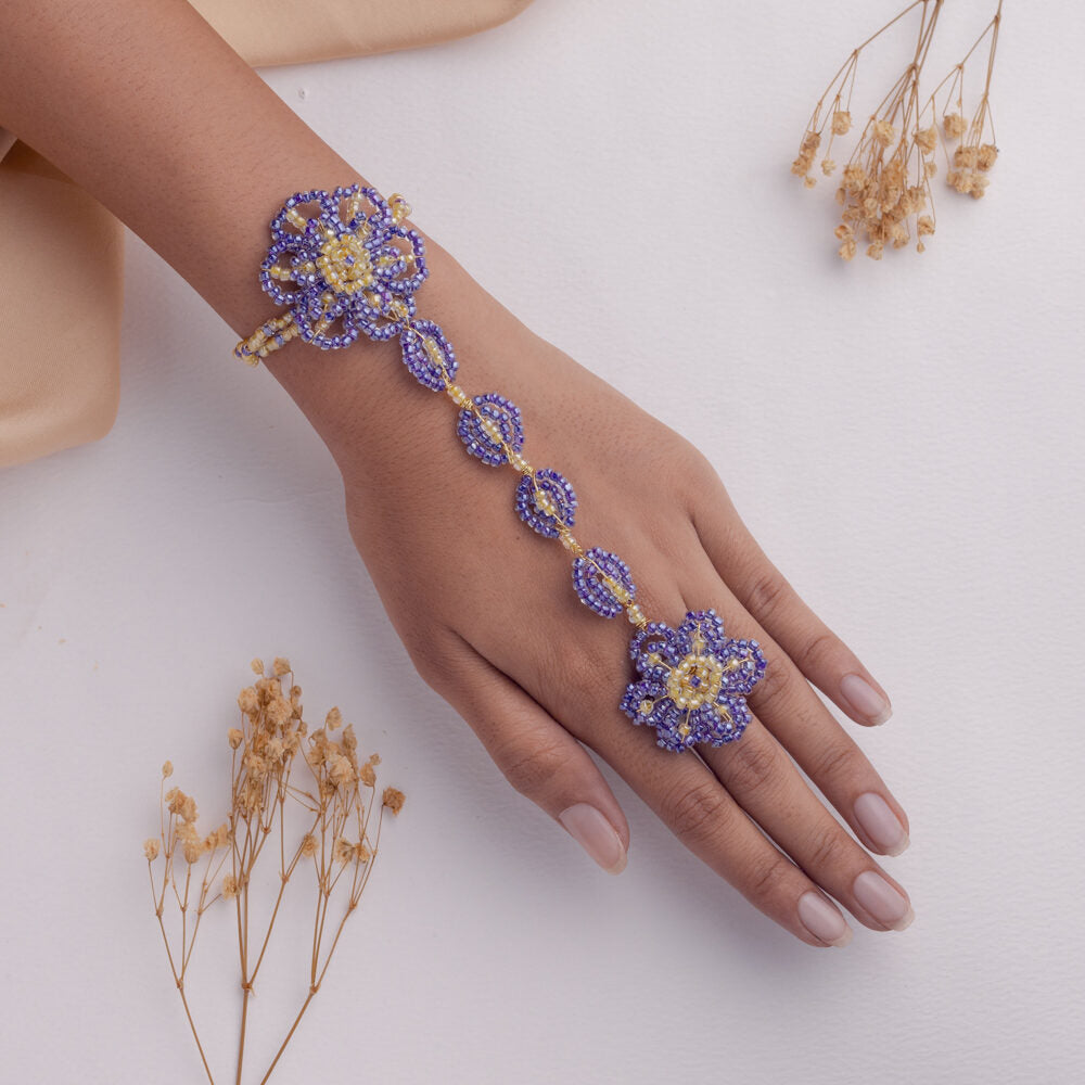Bunawat beaded wire floral jewellery set hathphool
