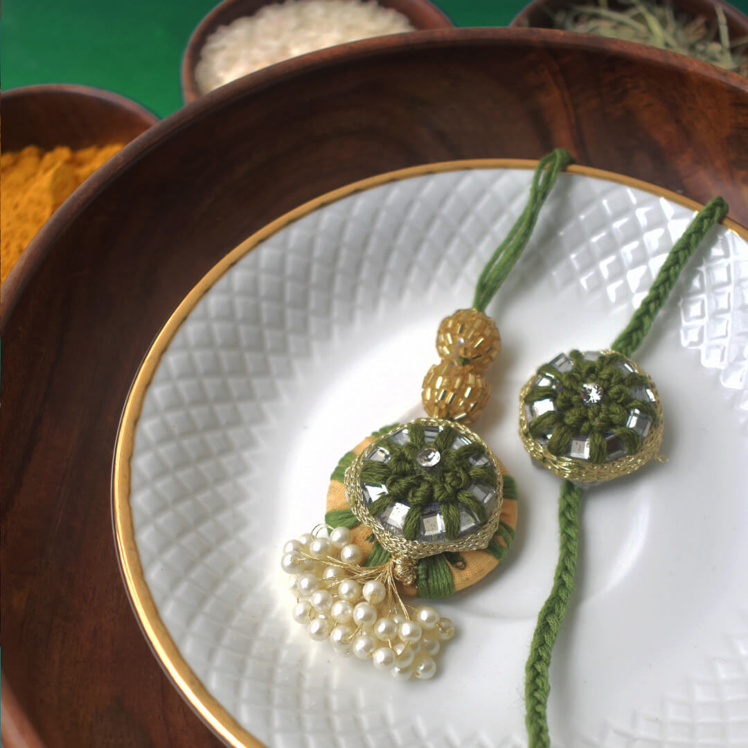 Vedic Rakhi Pairs - VRC008