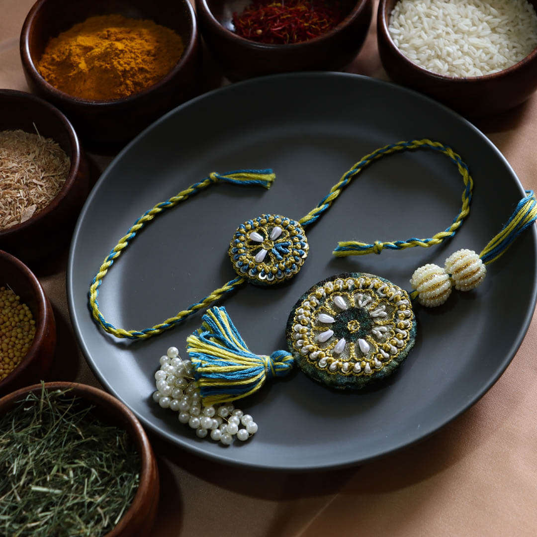 Vedic Rakhi Pairs - VRC032