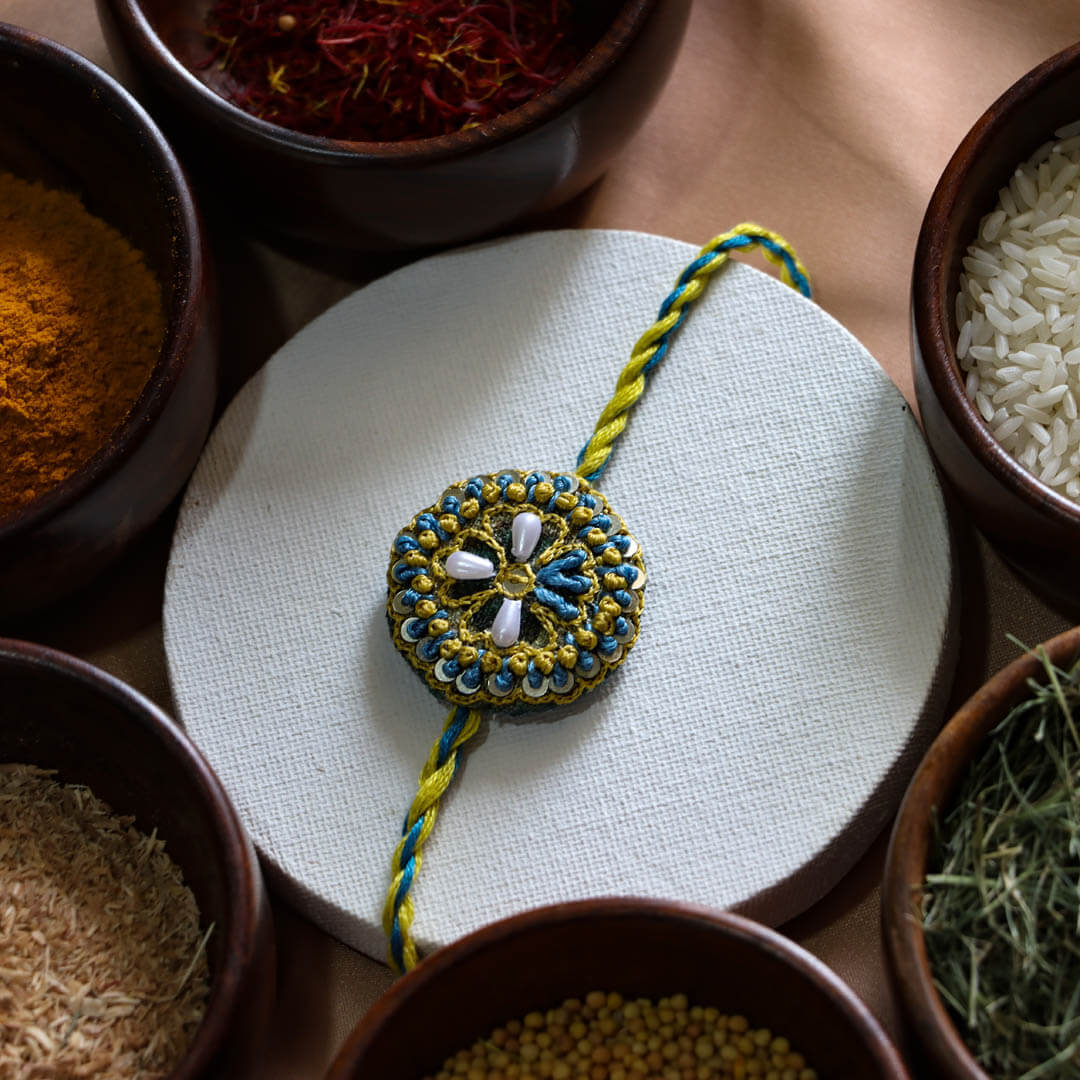Vedic Rakhi Pairs - VRC032