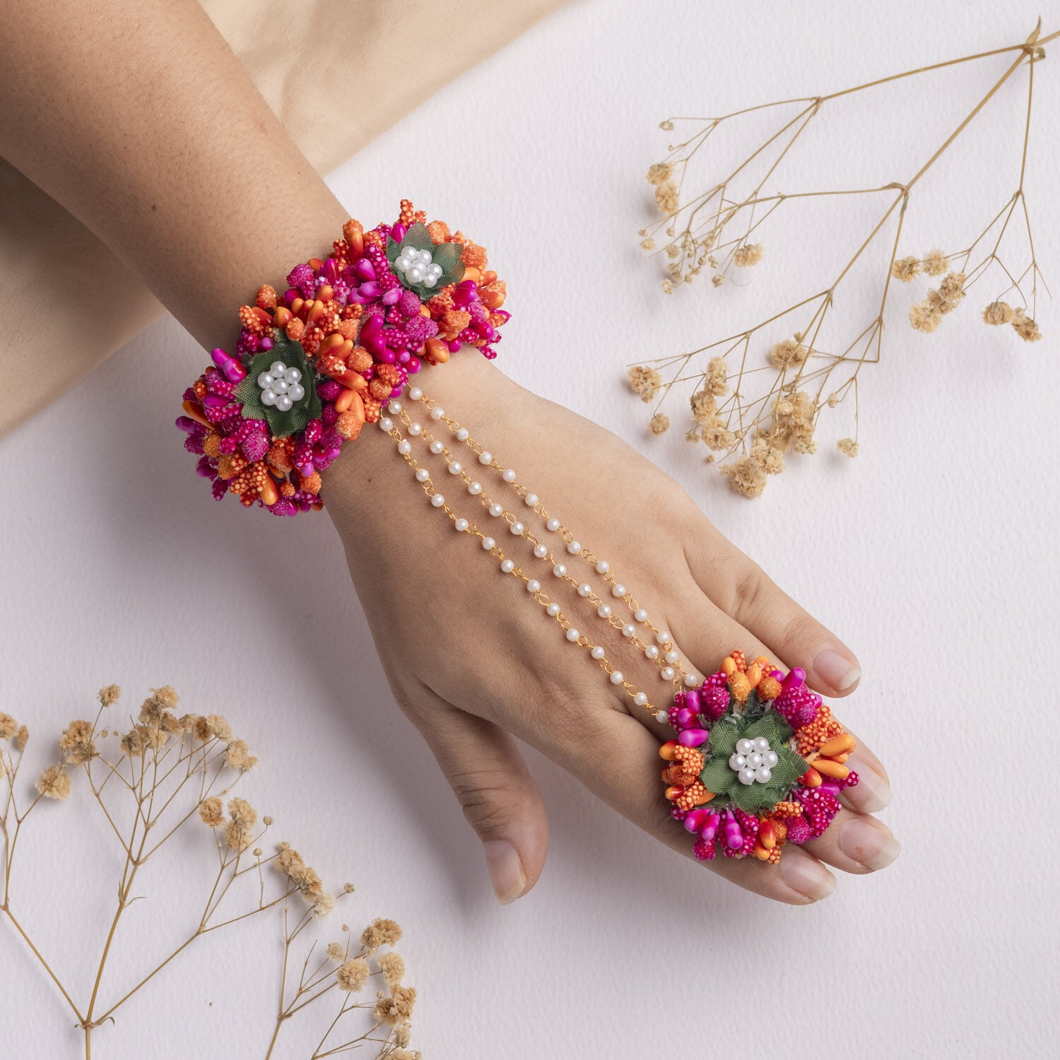 Saba floral jewellery set hathphool