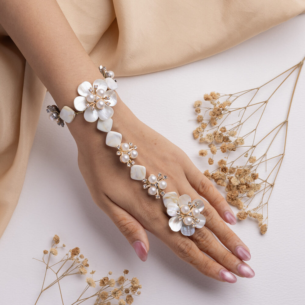 Kori floral jewellery set hathphool