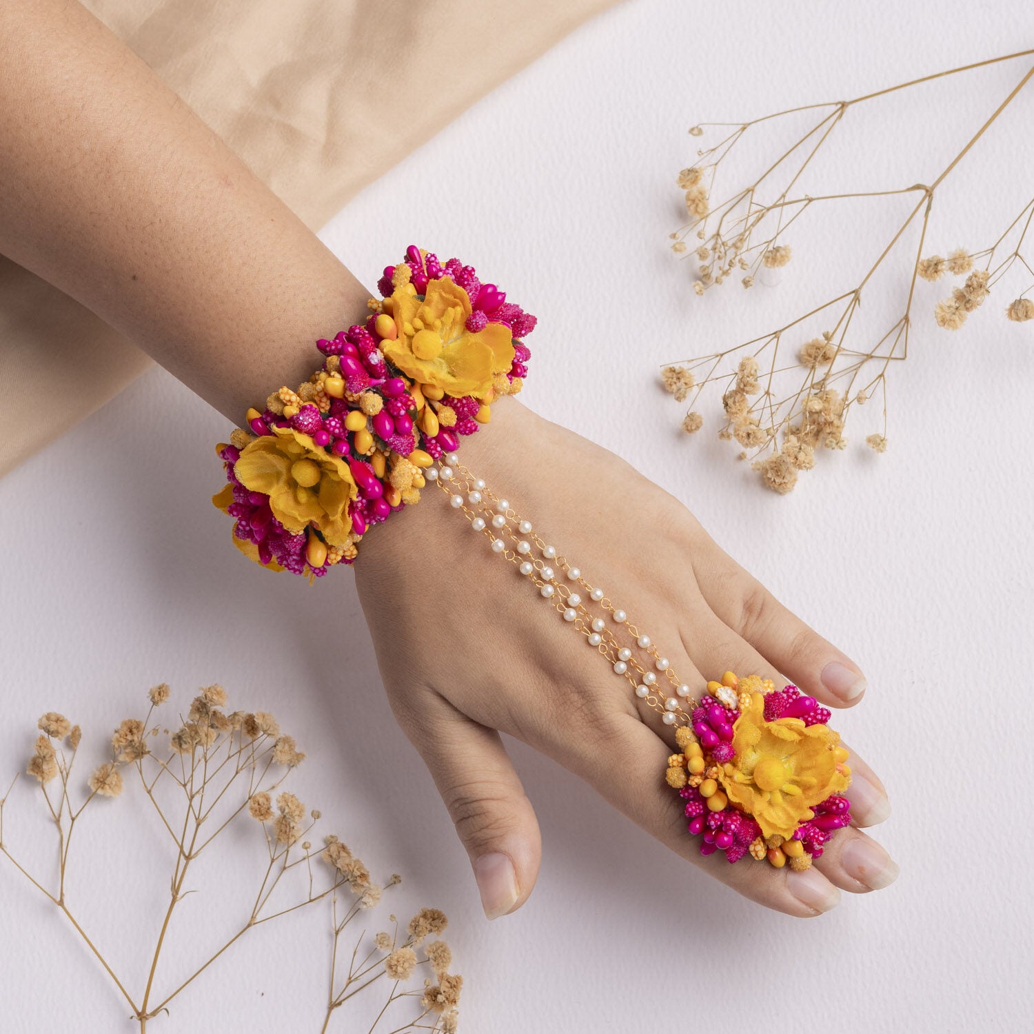 Gulfam floral jewellery set hathphool