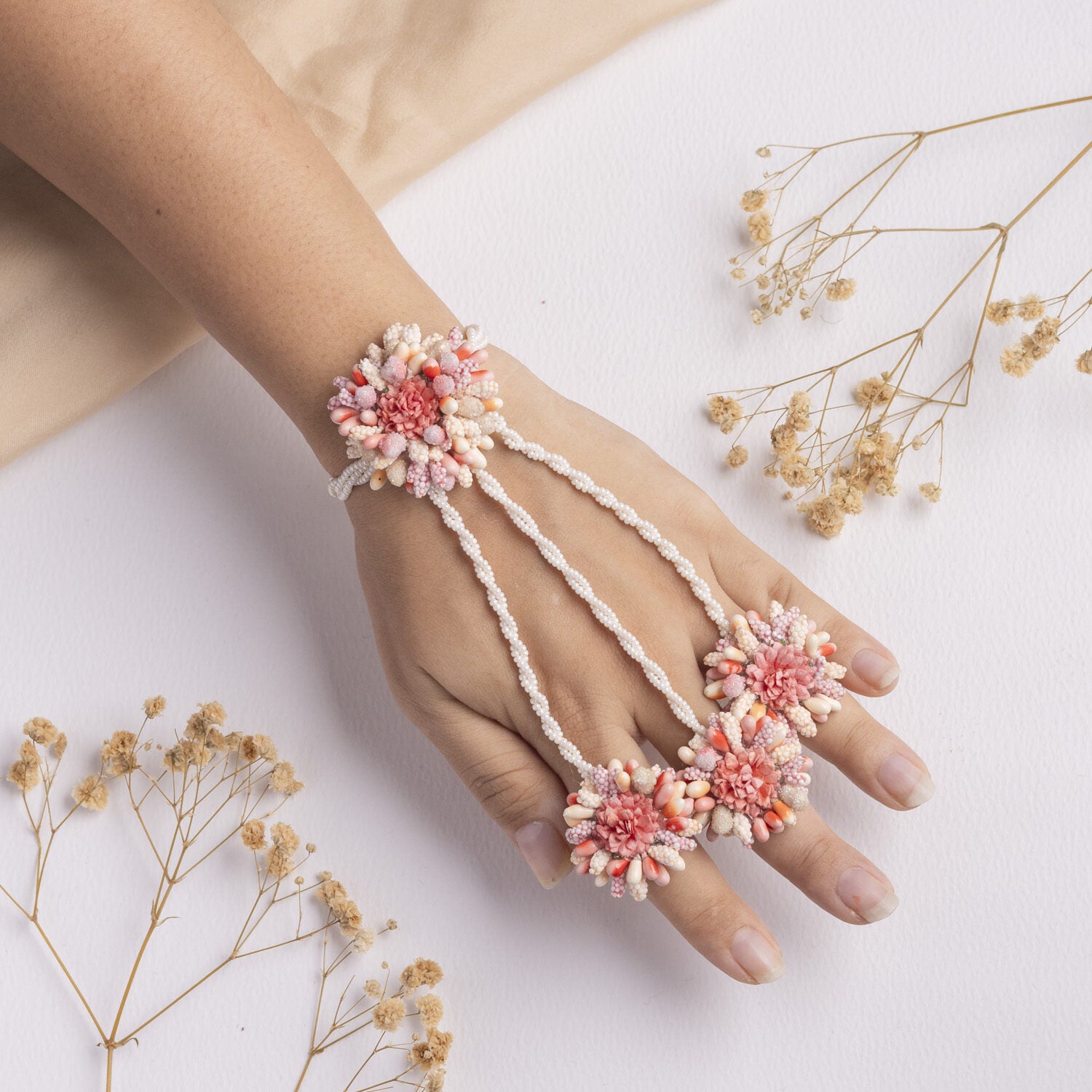 Zena floral jewellery set hathphool
