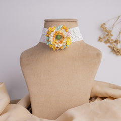 Zuri floral jewellery set necklace