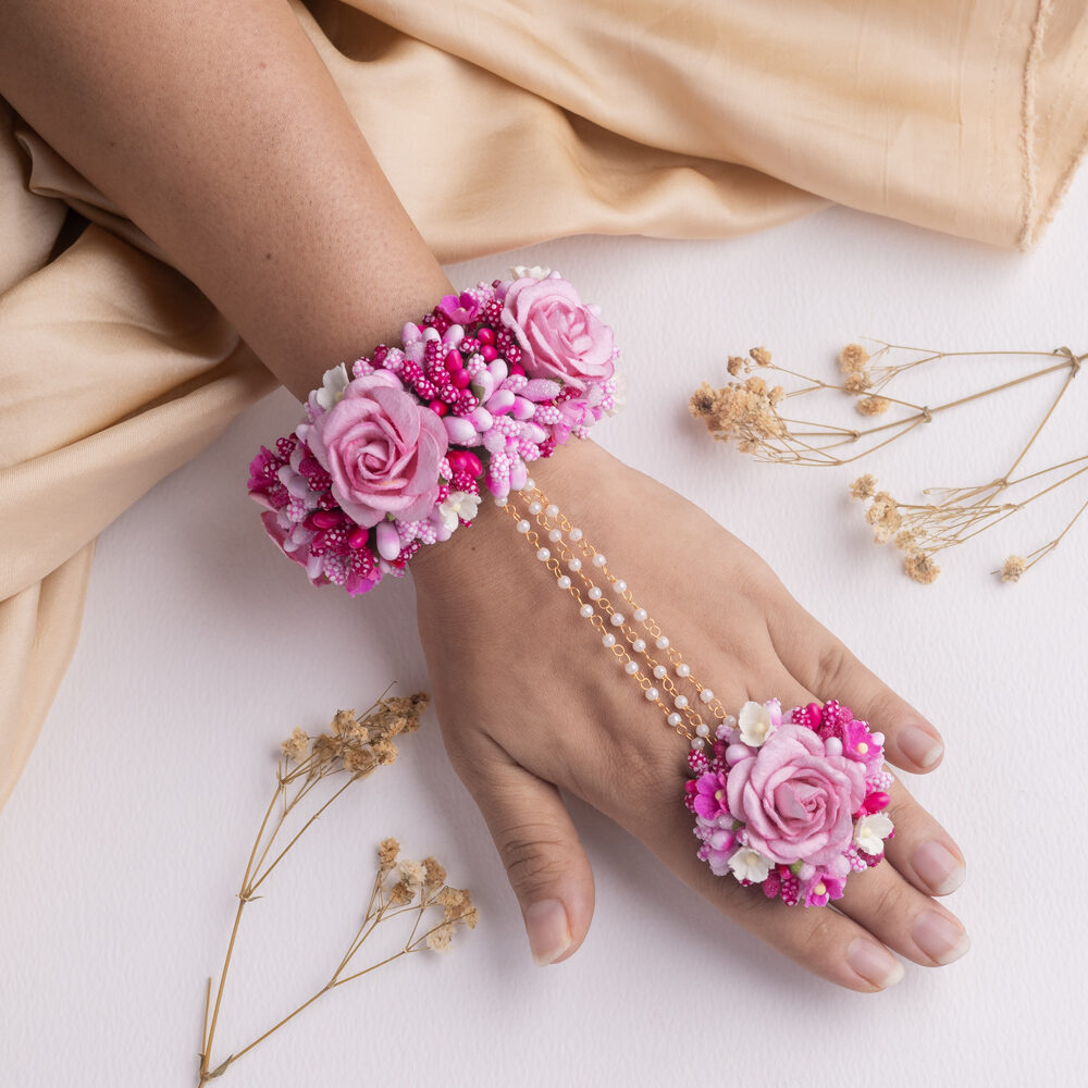 Suroor floral jewellery set hathphool