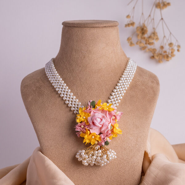 Manjari floral jewellery set necklace