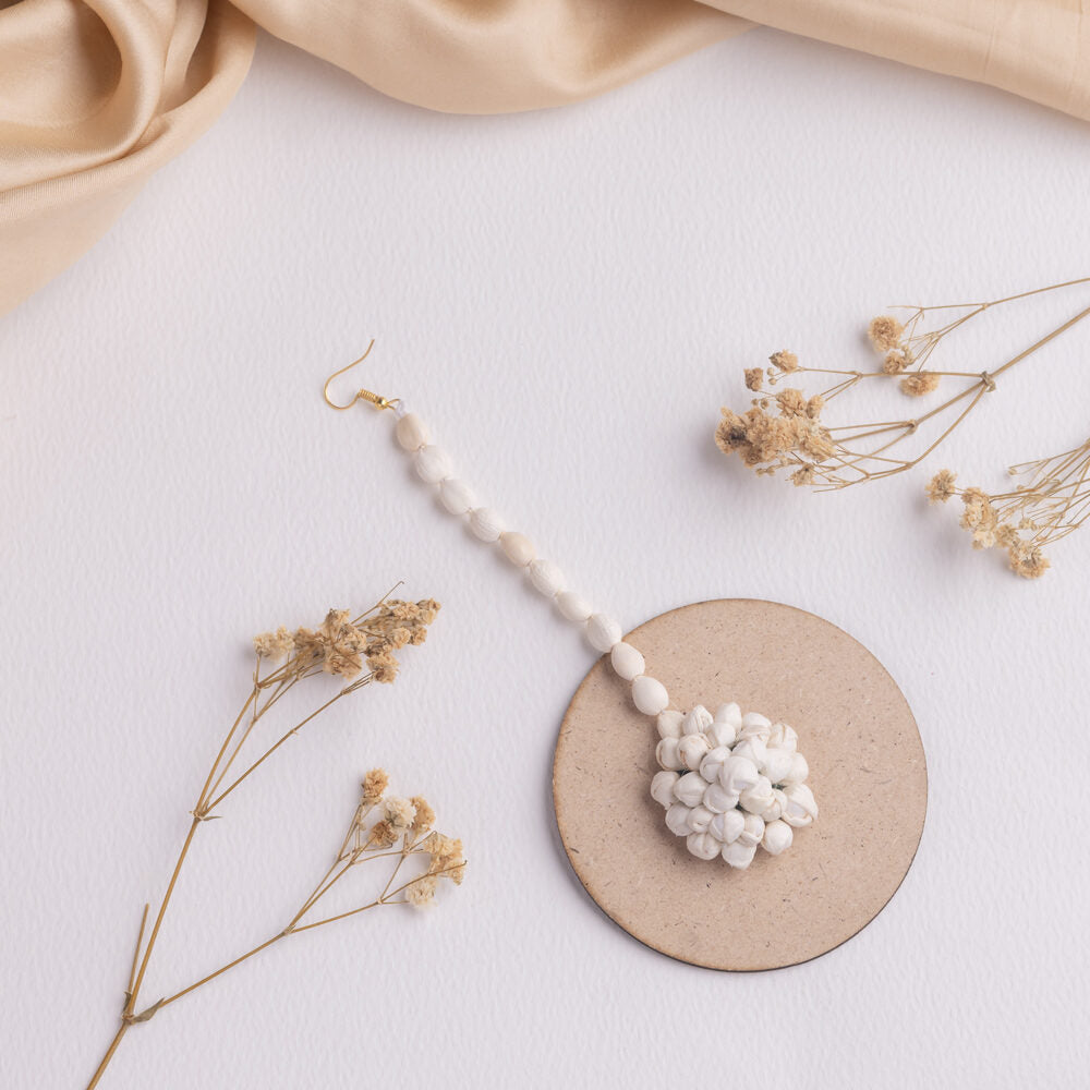 Safed floral jewellery set tikka