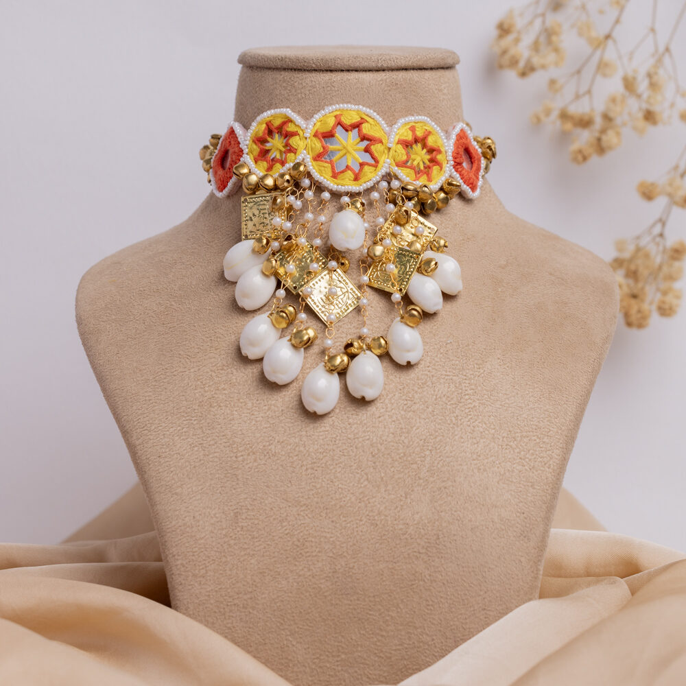 Aaeena floral jewellery set necklace