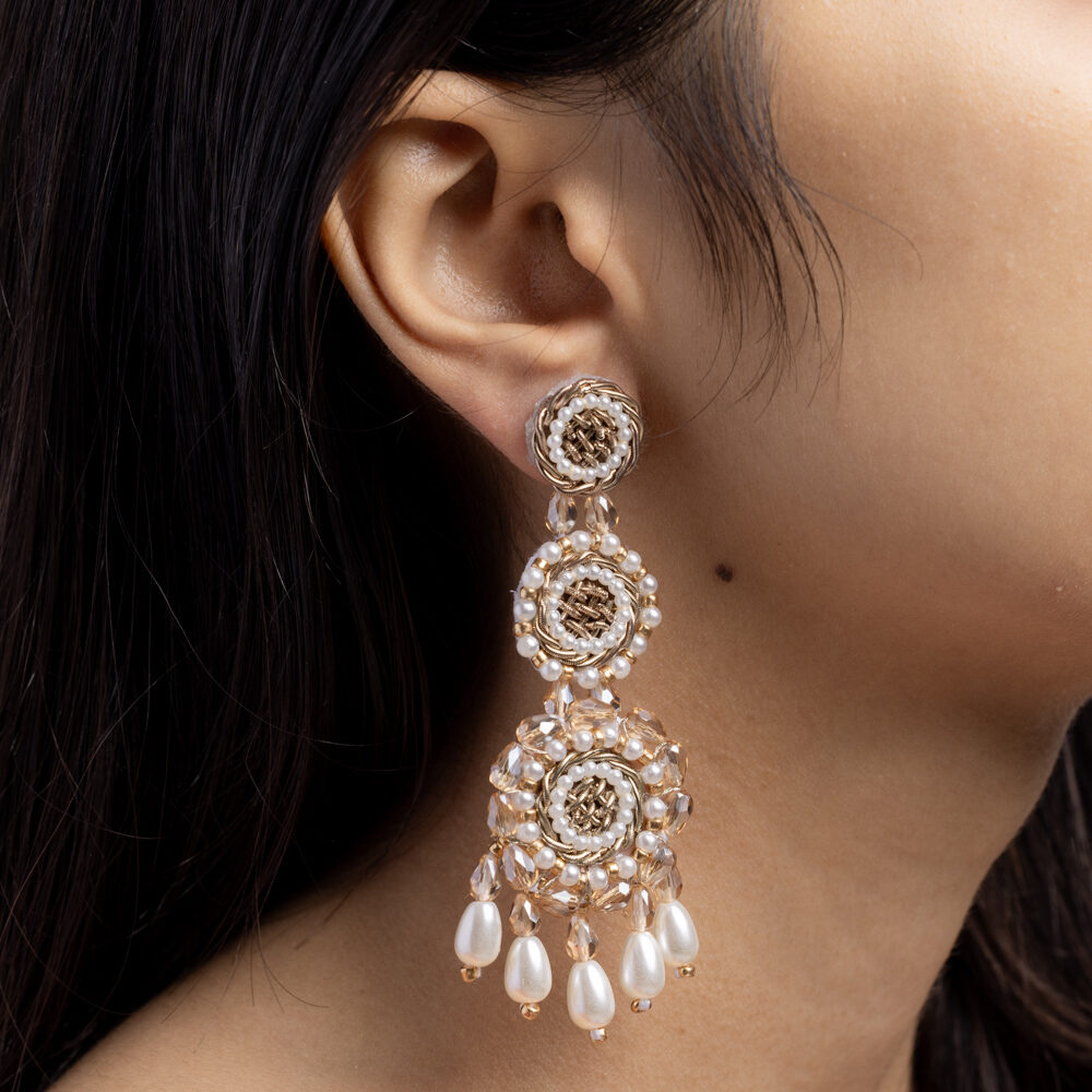 Paakiza floral jewellery set earrings