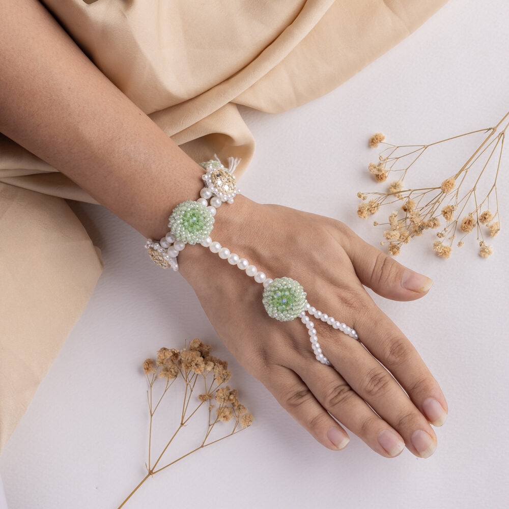 Naaz floral jewellery set hathphool