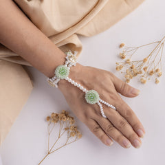 Naaz floral jewellery set hathphool