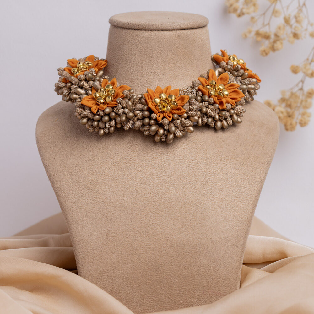 Madno floral jewellery set necklace