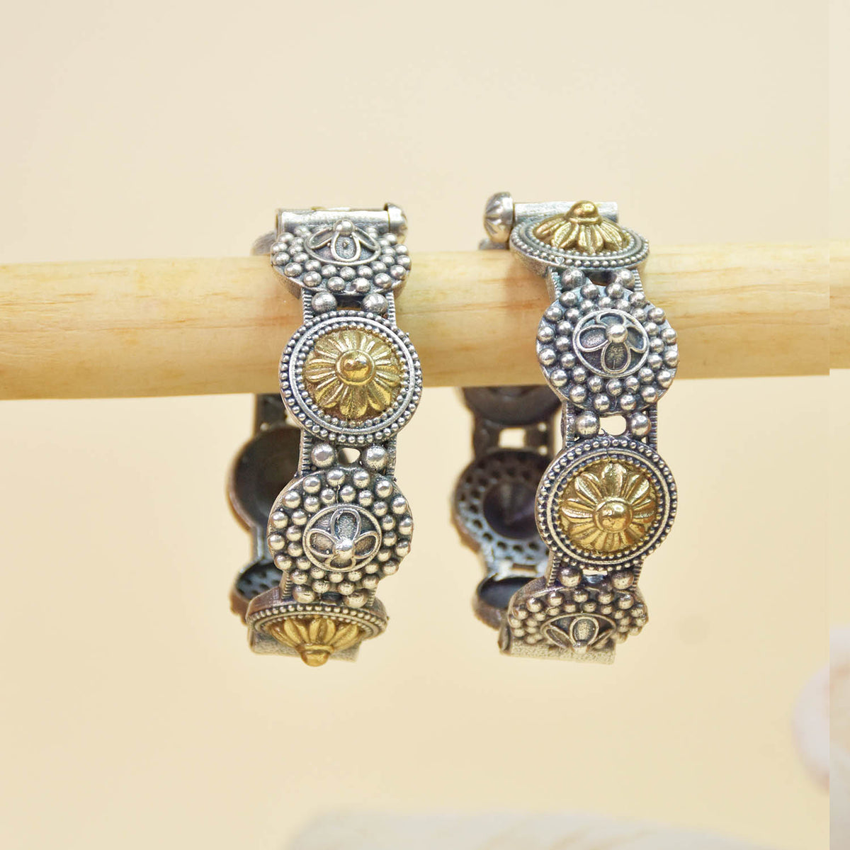 Antique Jewellery Bangle - JJCB019