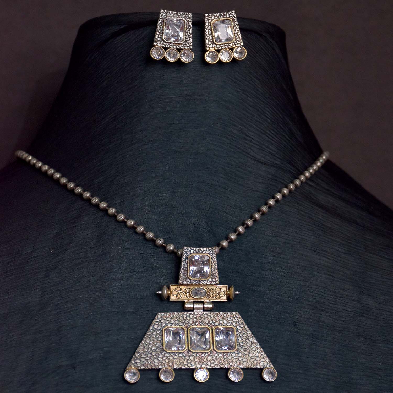 Antique Jewellery Necklace and Earrings - JJCN114