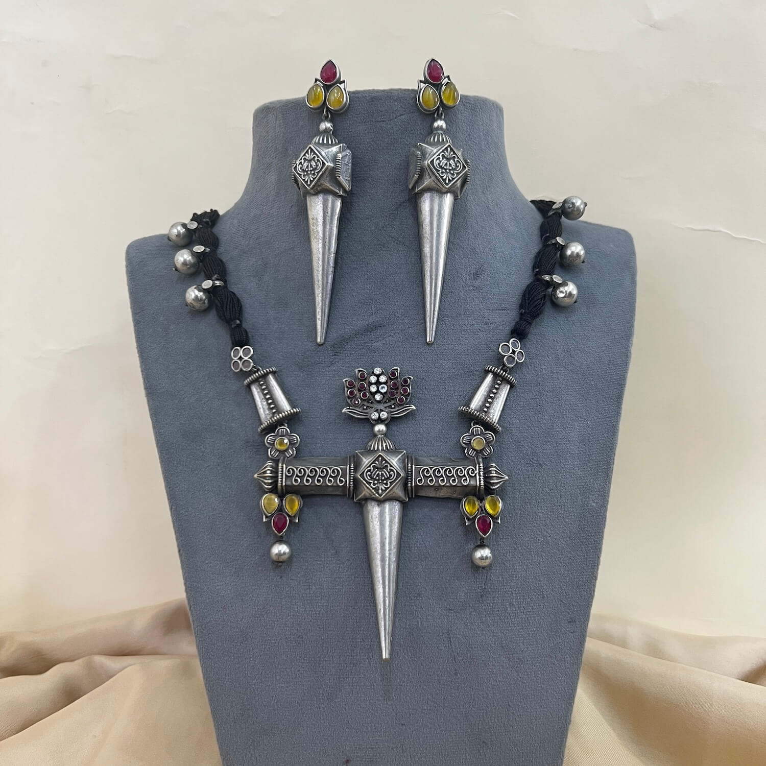 Antique Jewellery Necklace and Earrings - JJCN116