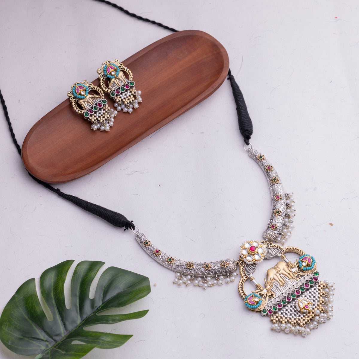 Antique Jewellery Necklace and Earrings - JJCN162