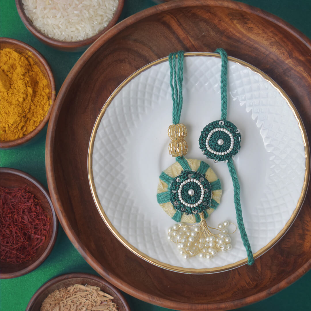 Vedic Rakhi Pairs - VRC019