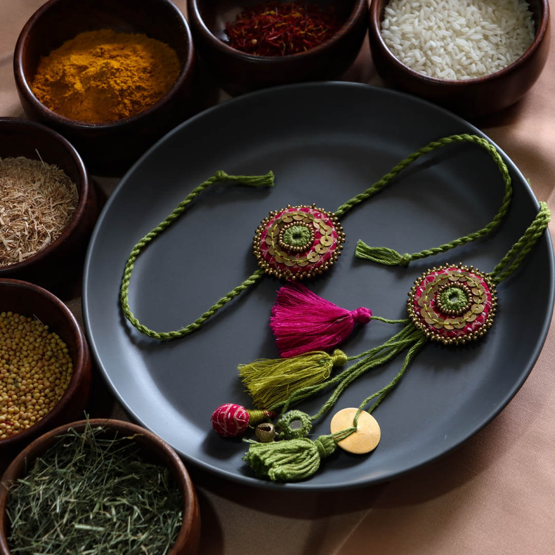 Vedic Rakhi Pairs - VRC027