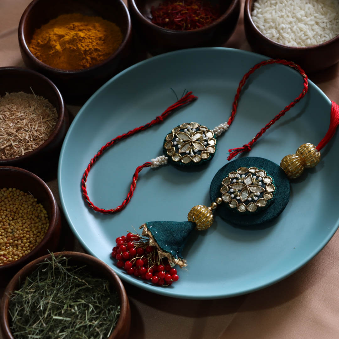 Vedic Rakhi Pairs - VRC037