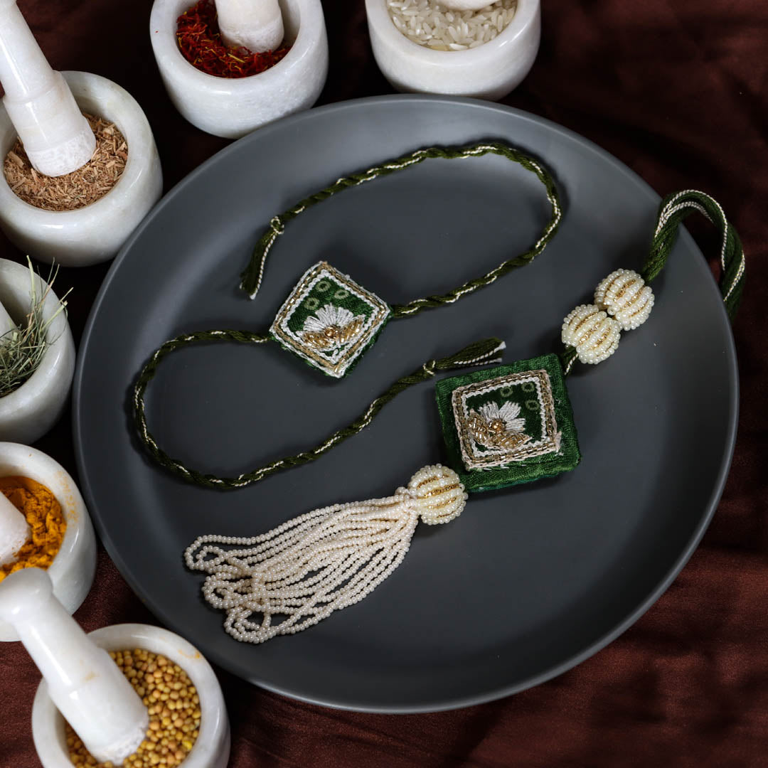 Vedic Rakhi Pairs - VRC041