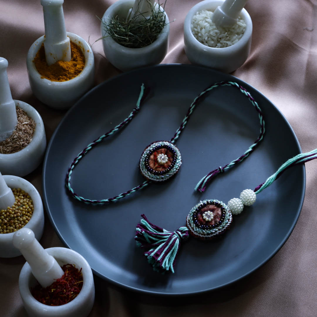 Vedic Rakhi Pairs - VRC042