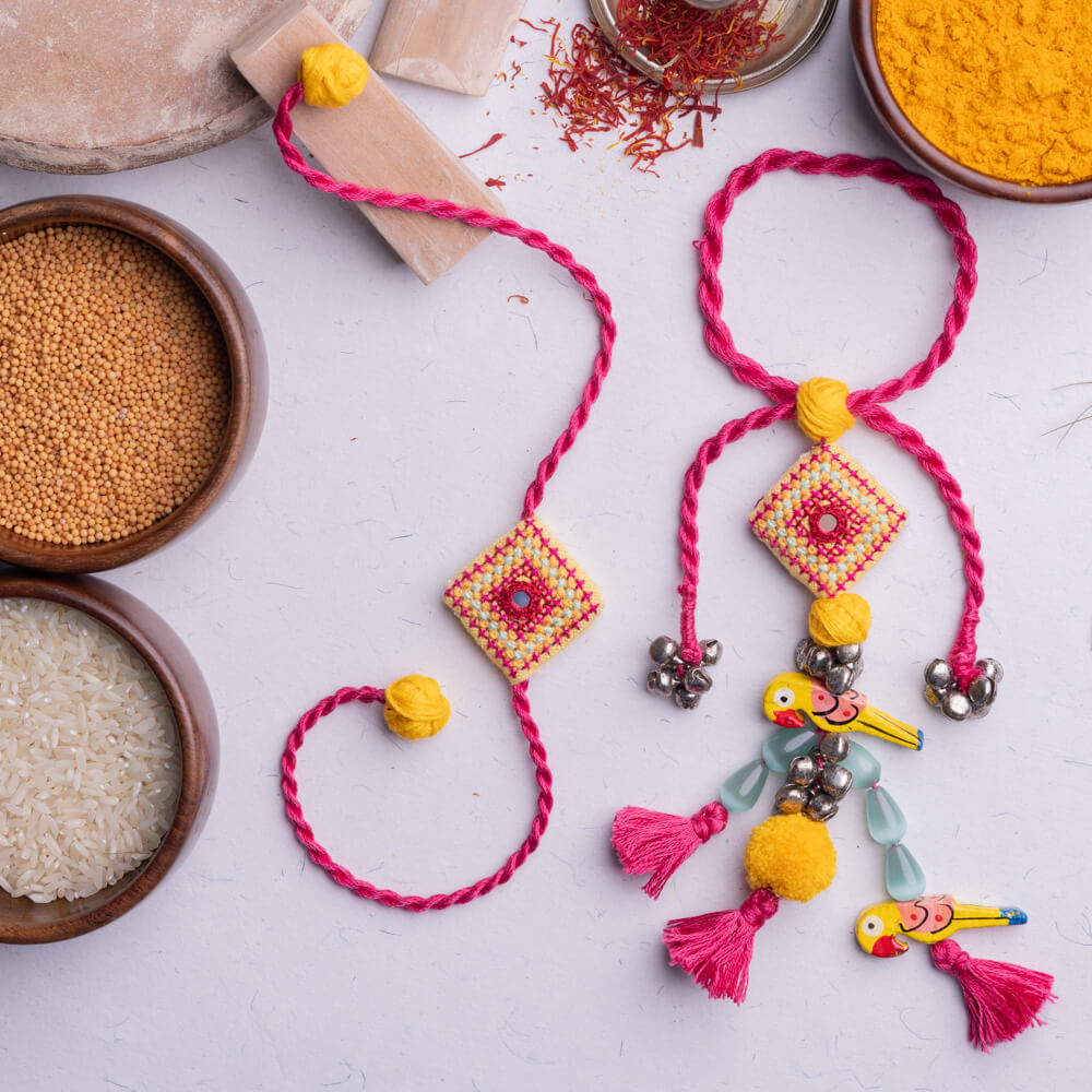 Vedic Rakhi Pairs – VRC076