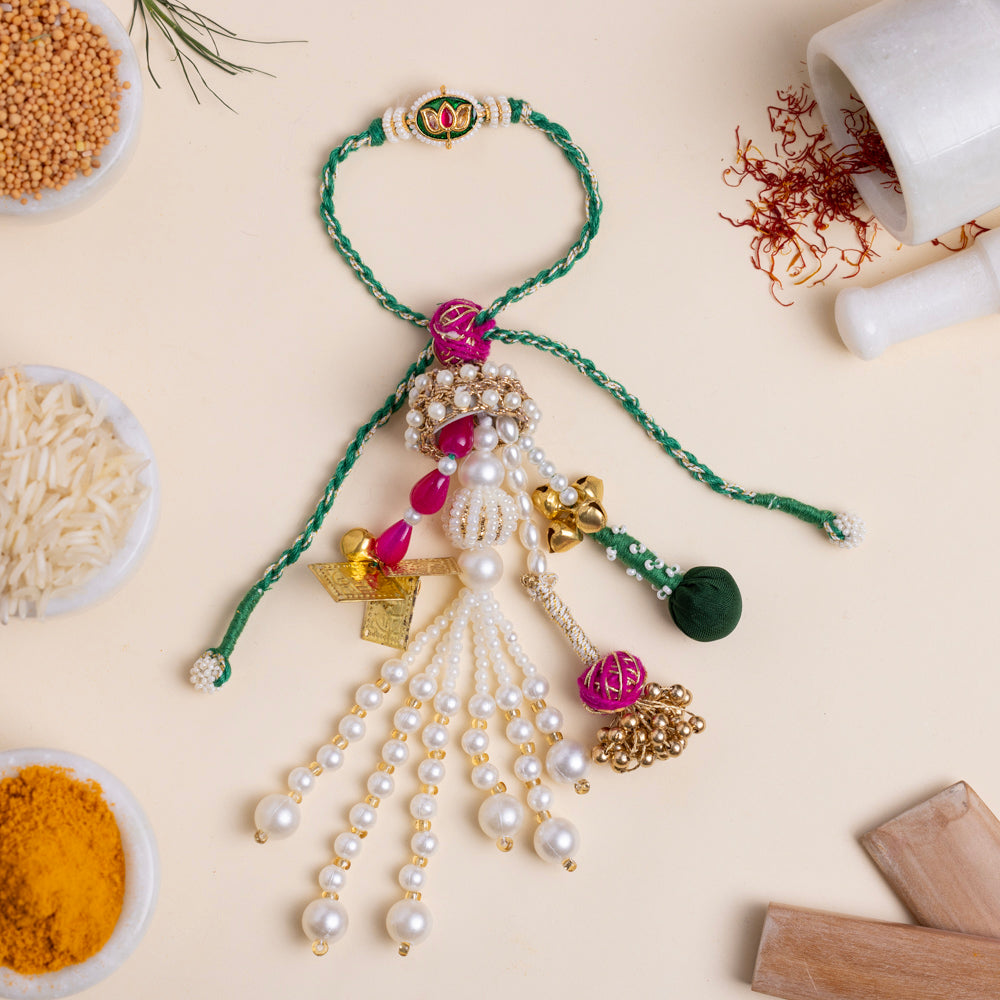 Vedic Bhabhi/Sister Rakhi - VRCL098