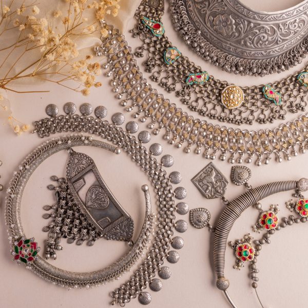 Antique Jewellery: Necklaces